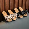 Slipper boog flats open teen dia sandalen niet-slip slippers slippers kinderen thuis slippers kinderen meisjes zomer schattige strand slippers schoen 230510