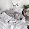 Sängkläder sätter Solstice Home Textile Black Lattice Däcke Cover Pudowcase Bed Sheple Simple Boy Girls Set Single Twin Double Beds 230510