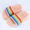 Pantoufle Sandale LED Anak anak Musim Panas Baru untuk Anak Laki laki Perempuan Pantai Pelangi PVC Antiselip Jepit Kamar Mandi Rumah 230510