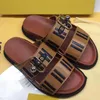 2023 SS Slippers vrouwen in reliëf Franse intracciato rubberglaasjes sandaal heren designer sandalen rubber slippers zomers schoenen Dearfoam platte buik