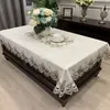 Bordduk Rektangelduk Lyxig broderi spets täcker blomma elegant ihålig ut handdukar matbord dekoration 230510