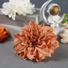 Flores decorativas dahlia de seda de seda DIY Head Head Europeu Retro Color Wedding Wall Soft