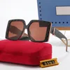 Os novos óculos de sol dos homens de sol, designer de moda, estão disponíveis em muitas cores A4