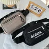 Designer Hommes Taille Sac Classique Banane hommes Femmes Fanny Pack Sac À Bandoulière Matériel Zipper Bandoulière Sacs Sacs À Main Caméra Cas sacs 2305113PE