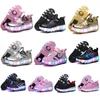 Bottes USB Charge Enfants Roller Skate Casual Chaussures Garçons Fille Automatique Jazzy LED Éclairé Clignotant Enfants Glowing Sneakers avec Roues 230511