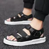 Sapatos de dedos ao ar livre Men Fashion Fashion Open Breathable Flat Trend NONSLIP SANDALS SANDALS CONFORTO E LEISURE SAPA SANDALIA 2 38 SALI