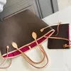 10A Mirror Luxury Tote Bag Klassisk designer Crossbody-väska med en axel Kaffeblomma med stor kapacitet fritidsmode resväska