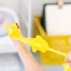 Katapult lansera kalkon roliga leksaker fidget och knepiga slangar flygande kalkon öva kyckling elastisk flygande finger fåglar klibbig dekomprimering leksak
