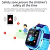 Q12 enfants montre intelligente IP67 étanche SOS caméra téléphone appel vocal LBS emplacement enfant horloge 2G réseau Smartwatch cadeau