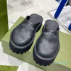 Designer -Summer kvinnors fasta färg höjdare ljus andas bekväma skor sandaler berömda designer kvinnor