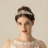 ヘアクリップO572豪華な結婚式のブライダルフープクリアクリスタル淡水真珠フラワーハンドメイドクラウン女性ページェントプロムヘアウェア