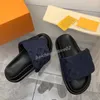 2023 Designers Luxe zwembadkussen Mules Dames Sandalen Zonsondergang Flat Comfort Mules Gevotte voorste riem Slippers Echt lederen modieuze gemakkelijk te dragen dia's B2