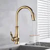 Kökskranar Uythner Gold Polish Swivel Spout Sink Faucet Pull Down Sprayer Fashion Design Badrum Cold Water Mixer Tap 230510