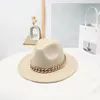 Berets jazz hat solidny kolor szeroki rdzeń metalowy dekoracje łańcucha unisex poczuć Western Cowboy Cowgirl Fedora Fashion Akcesoria