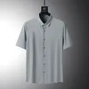 メンズカジュアルシャツ大型サイズ8xl夏のメンズソリッドカラー半袖シャツ特大のゆるい弾力性カジュアルブラックホワイトクイックドライシルクシャツ230511