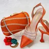 Scarpe eleganti Doershow Charming e set di borse abbinate con argento che vendono donne italiane per matrimoni! HGB1-6