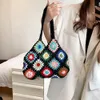 Kvällspåsar Kvinnor Tote Floral virkning stor kapacitet stickad trendig handgjorda utskärningar boho vintage multicolor ihålig handväska 230510