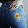 パッチの上の5pcs花の鉄の鉄は、ひまわりを縫う刺繍のアップリケ