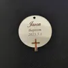 Party Decoration 50pcs Personalized Engraved Acrylic Round Label With Hole Custom Name Cross Wedding Baby Shower Baptism Candy Box 230510
