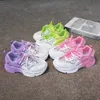 Atletische buitenmaat 26-37 Kindercasual schoenen 2023 Girls prinsesschoenen Kids Sneakers jongens tennisschoenen Nieuwe mode roze witte sportschoenen