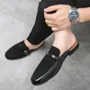 Chaussures Habillées Mules Hommes Chaussures En Cuir D'été Pantoufles Occasionnelles Sandales Chaussures Hommes Slip On Hommes Mocassins Mode Hommes Appartements Mocassins Blanc Noir 230509