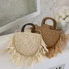 Torby wieczorowe Summer Tassel Straw Straw torebka drewniana podróż świąteczna plaża tkana ręcznie robiona rączka rattan crossbody Bolsa 230510