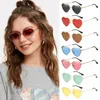 Solglasögon Fancy Accessories Metal Frame UV400 Skydd Hjärtformade glasögon Eyewear Polariserade kvinnor Hjärtat solglasögon