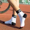 Sports Sports 2020 Novos homens homens Mulheres Ciclismo Meia respirável ao ar livre Meias de basquete Protect Feet Wicking Bike Running Football Sport Socks P230511