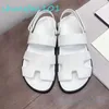 Sandali firmati Oran Slides ultime pantofole da donna Sandalo da uomo nero di alta qualità 100% pelle di vitello Piattaforma flip lavoro moda estiva casual Pantofola con piattaforma da spiaggia 10A