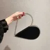 Borse a mano per donna Designer di lusso a forma di cuore Pochette con diamanti da sera per borsa a mano da banchetto con manico in metallo 230509