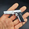 نسخة تمت ترقيتها 1911 Metal Gun Pistol Miniature Miniature Keychain Removable Gun Alloy Collection To Toy Gift 2080