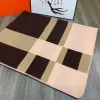 Kaszmirowy projektant koc wysokiej jakości luksusowe koce podróży list wydrukowany swobodny klasyczny jedwabny dywan wyposażenia domu