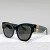 Designer-Damen-Cat-Eye-Sonnenbrille mit schwarzem Acetatrahmen, Miu Glimpse-Sonnenbrille mit klassischem Logo auf den Bügeln für Damenreisen, MIU 01YS
