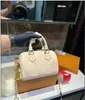 Designer väskor kvinnor väska handväskor präglad blomma onthego kvinnors handväska handväska lady tote axel kvinnlig ryggsäck på språng kiy