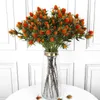 Decoratieve bloemen 67 cm echt ogende bessen fruittak kunstmatig voor bruiloftdecoratie plastic nep bloem fleur fleur artificielle val decor