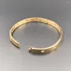 Charm armband rostfritt stål armband ihåliga ut stjärna guldplätering smycken armbanden kvinnlig mode kärlek varumärke för kvinna