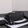 オリジナルの豪華なデザイナーバッグトートバッグファクズ高品質のハンドバッグ女性ショルダーバッグキャパシティショッピングメッセンジャーバッグ財布無料船