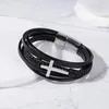 Bracelets de charme 2023 Luxury Multicolor Cross Design clássico Pulseira de couro inoxidável de aço para homens 21 cm Escolha Bonitos presentes de Natal