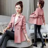 Trench Coats feminino Coat Women Women Mid-Length Girl Autumn 2023 Jaqueta femme de tampo rosa de peito duplo de todos os jogos com mola de forro