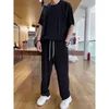 Herrspårar Summer Korean Fashion Loose Silk Elastic Andningsfulla Thin Ruffled Tshirt Pants Two Piece Set kostym 230511