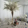 Feestdecoratie goud metaal decoratieve vazen ​​Tall Flowers Standhouder voor hoofdtafel vloer ceremonie jubileum banket