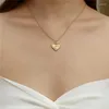 Colares de pingentes criativos de colar de coração de metal exclusivo para mulheres de aço inoxidável cor de clavícula dourada de clavículas de casamento acessórios para jóias