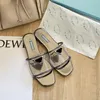 2023 Sandals Sandals Slippers مطرزة على القماش شرائح مصممة على Slipper Girls 60mm Clipper Sandals Size 35-45