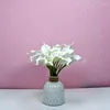 Calla blanc artificiel de 20 PCs de fleurs décoratives avec les matériaux mous pour la décoration à la maison de cuisine