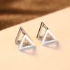 Orecchini a forma di triangolo geometrico da donna personalizzati S925 Orecchini a bottone in argento sterling Orecchini di design di marca di lusso femminile Festa di nozze Gioielli di fascia alta Regalo di San Valentino