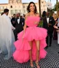 Fashion Fuchsia High Low Evening Prom Dress Celebrity Style 2023 Senza spalline Increspature a strati Tulle Abiti da cerimonia per donne Abiti da festa Abiti da sera Gala