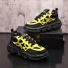 Luxury Designer New Black With Yellow Mixed Colors Lace Up Causal Flats Scarpe per uomo Mocassini Rock Mocassini Sport Walking Sneakers D2H47