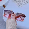 Óculos de sol Moda Mulher Mulher Designer Eyewear Eyewear Vintage Sol Glasses Big Frame Gradient Shades