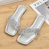 Slippers Bling Summer Slippers Women Flats Роскошные открытые шлепанцы Женщины Сандалии Золото-серебро Прозрачная обувь Большой размер 36-43 G230512