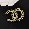 20Style nyaste lyxklassiker Desinger Brand Brosch Women Rhinestone Pearl Letter Brooches Fashion Jewelry Clothing Decor ation Accessoriesy